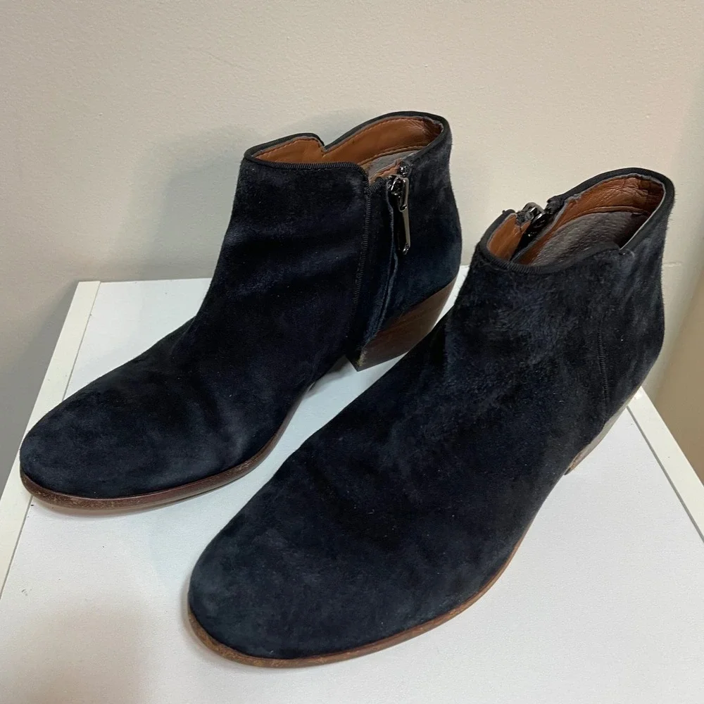 Sam‎ Edelman Black Suede Side Zip Low Block Heel Ankle Boots Women Size 5.5